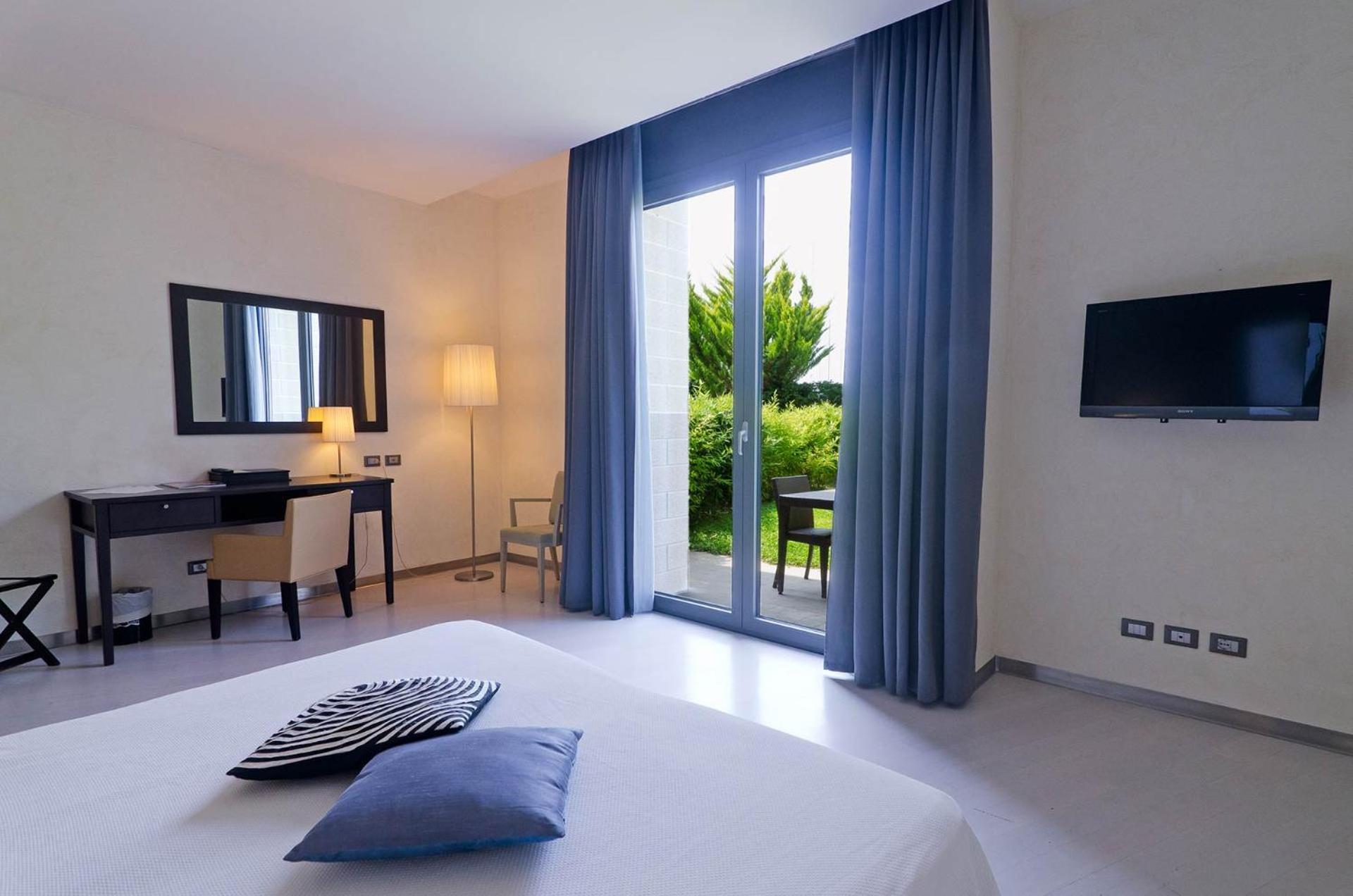 Elegance Boutique Suites Валверде Екстериор снимка